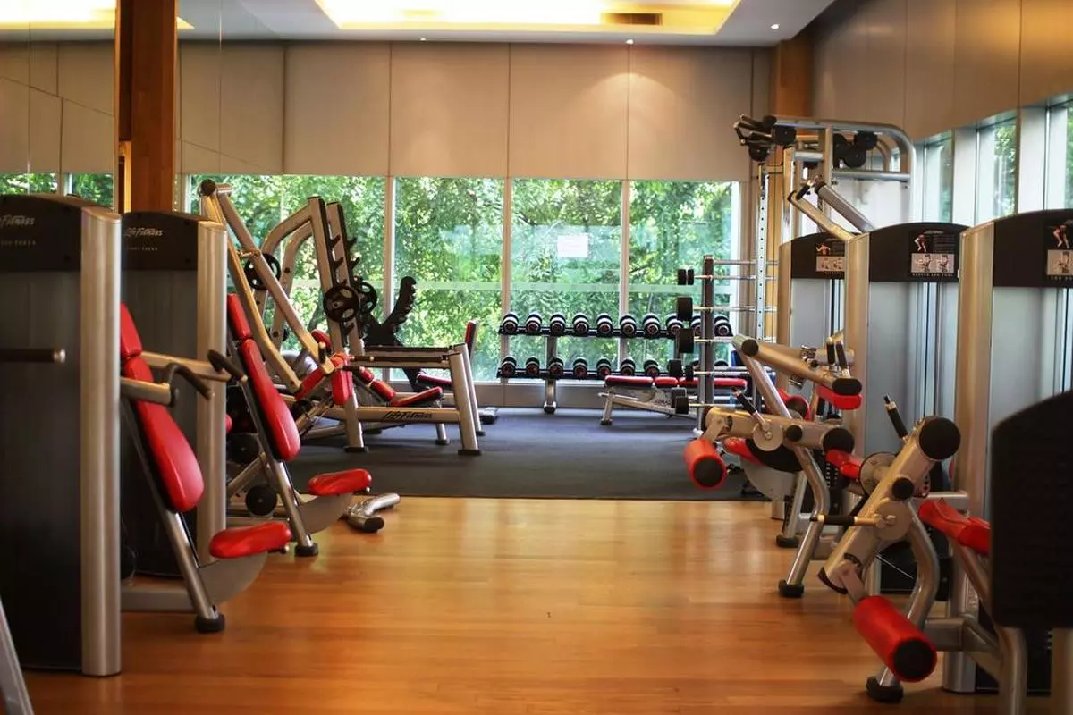 Carlton Hotel Singapore GYMS (Copy).jpg